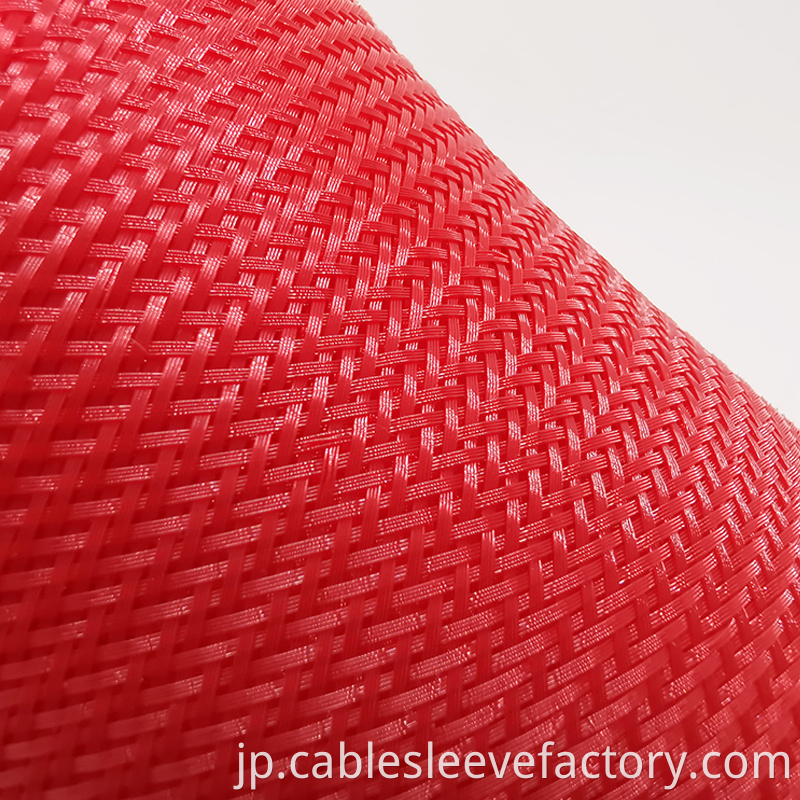 Red Oversize Pattern Woven Mesh Pipe